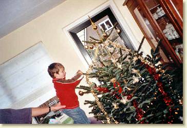 20081220-01 Kerstboom optuigen